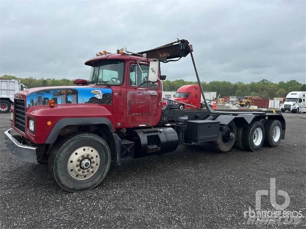 Mack RD688S Φορτηγά με γερανό & γάτζο