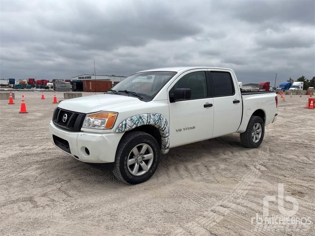 Nissan TITAN Pickup/Αγροτικό