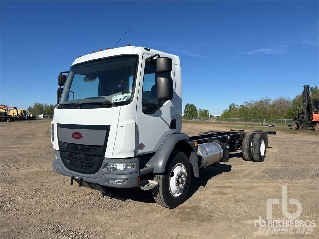 Peterbilt 220 Φορτηγά Σασί