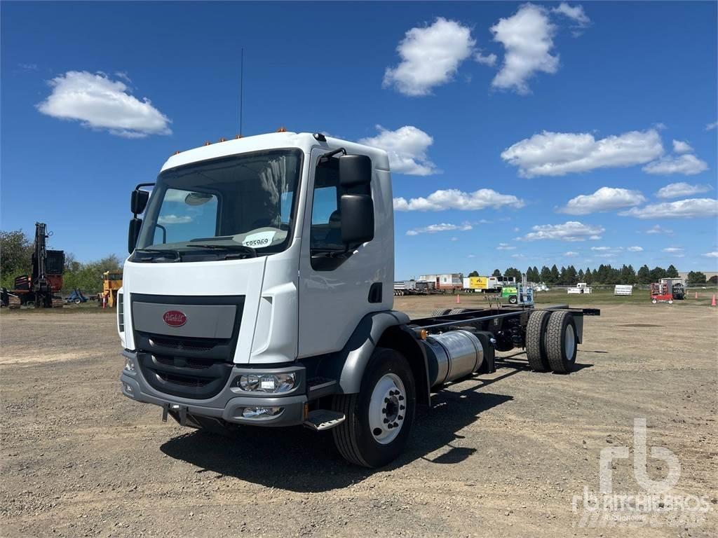 Peterbilt 220 Φορτηγά Σασί