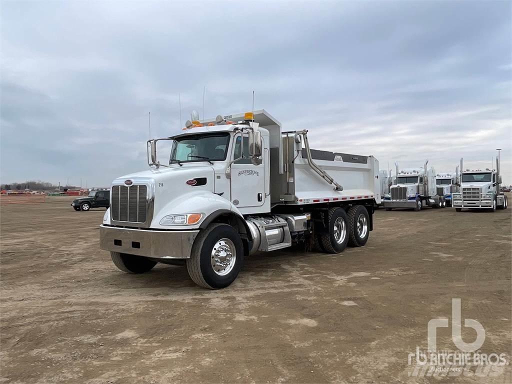 Peterbilt 348 Φορτηγά Ανατροπή
