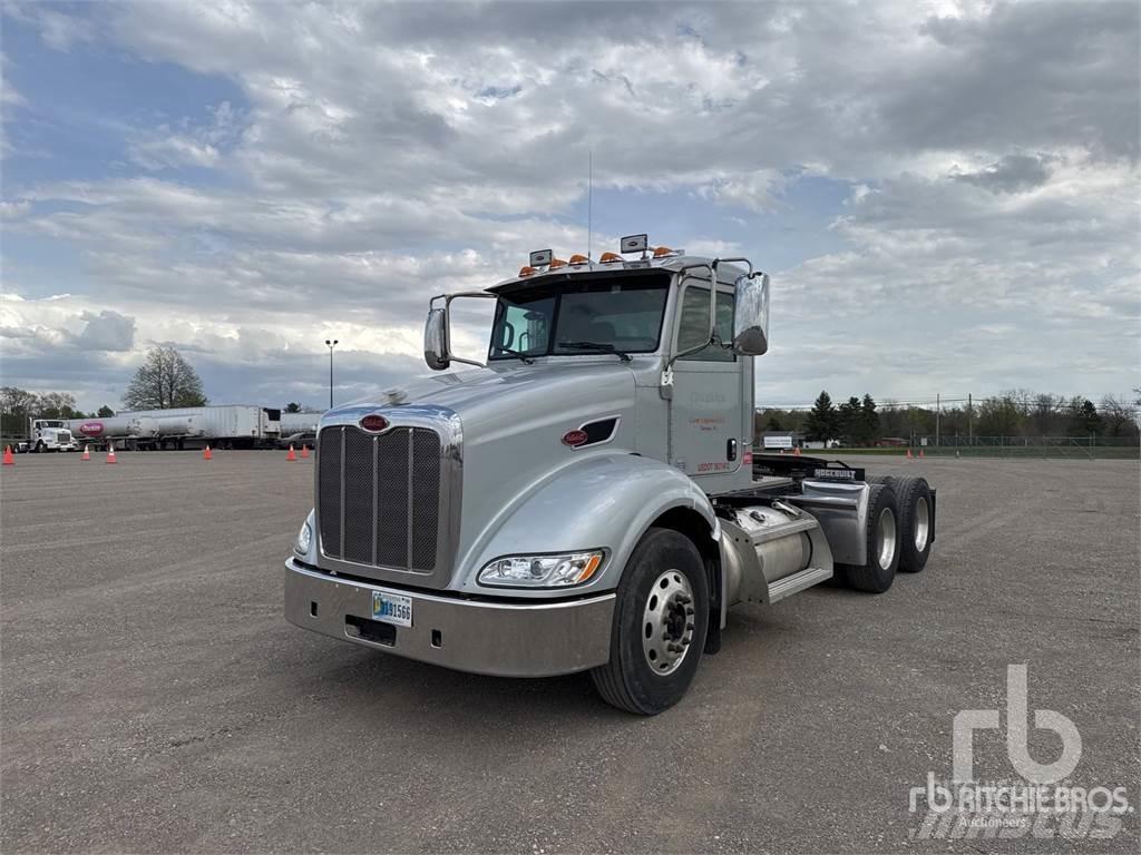 Peterbilt 384 Τράκτορες