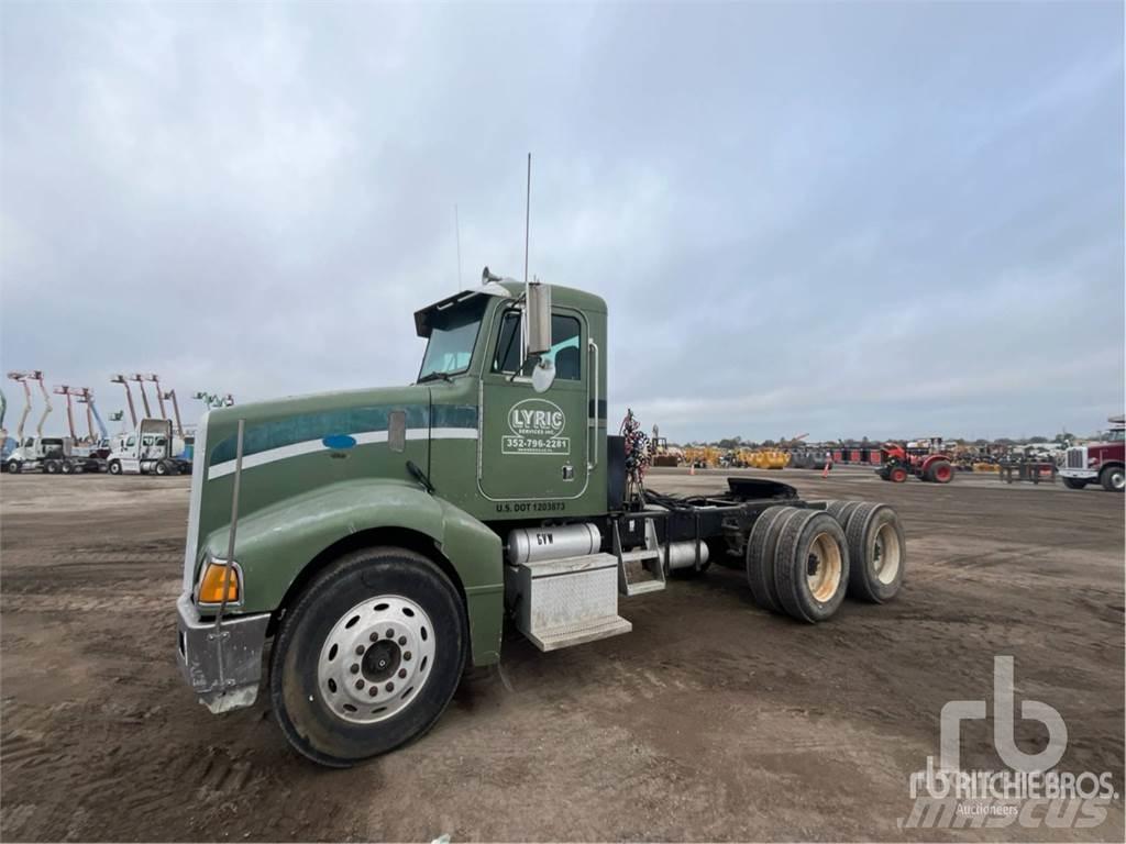 Peterbilt 385 Τράκτορες