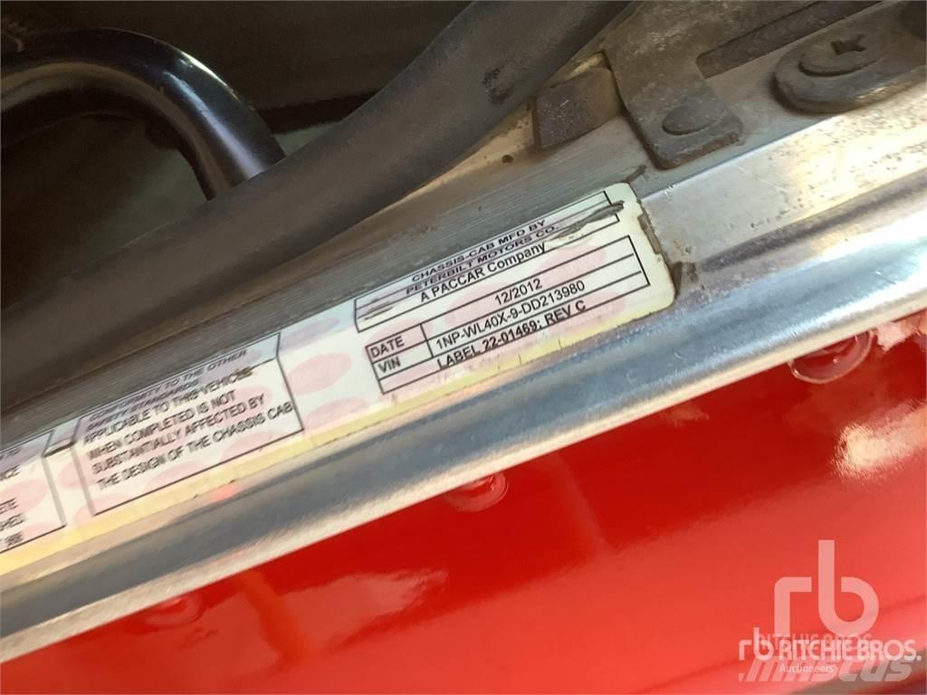 Peterbilt 388 Φορτηγά Ανατροπή