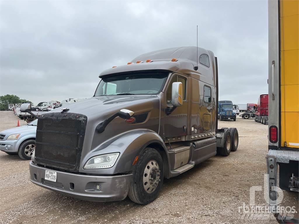 Peterbilt 587 Τράκτορες