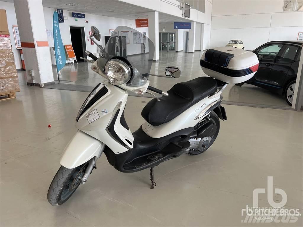 Piaggio BEVERLY Αυτοκίνητα