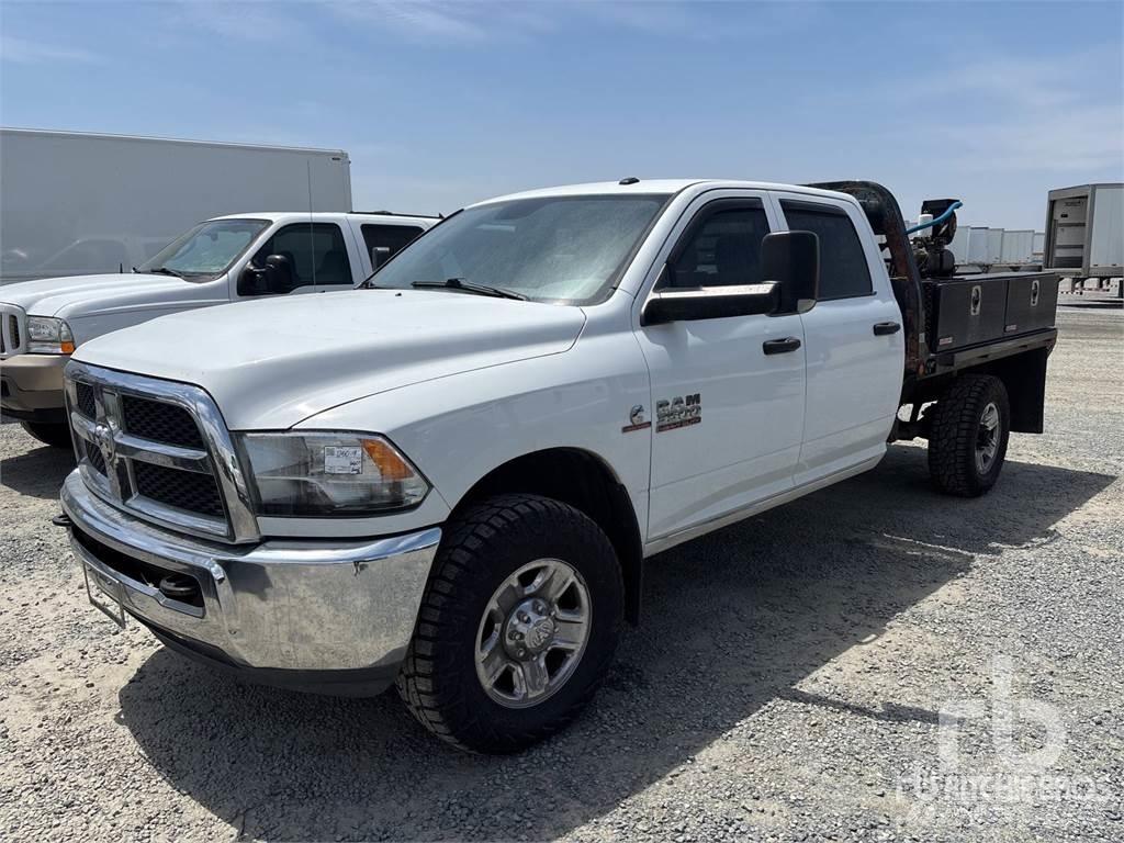 RAM 3500 Φορτηγά Kαρότσα με ανοιγόμενα πλαϊνά