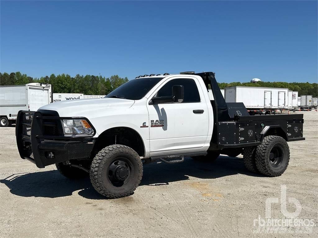 RAM 3500 Φορτηγά Kαρότσα με ανοιγόμενα πλαϊνά