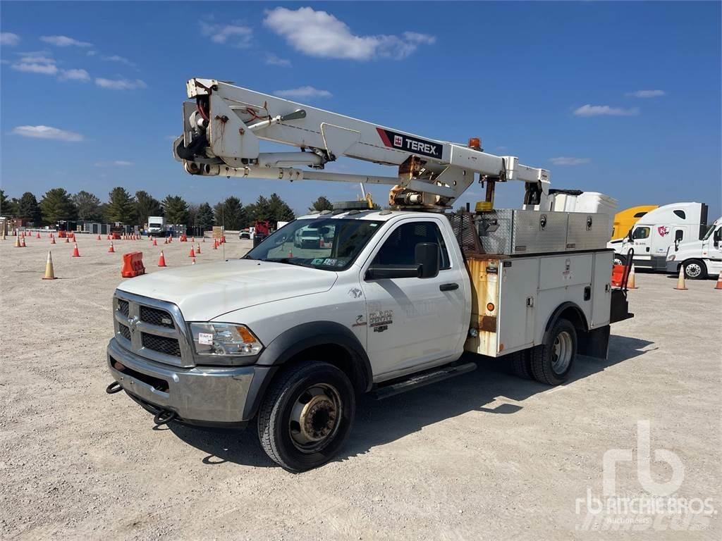 RAM 5500 Εναέριες πλατφόρμες τοποθετημένες σε ρυμούλκα