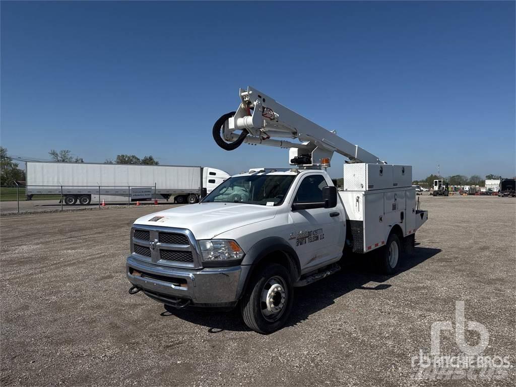 RAM 5500 Εναέριες πλατφόρμες τοποθετημένες σε ρυμούλκα