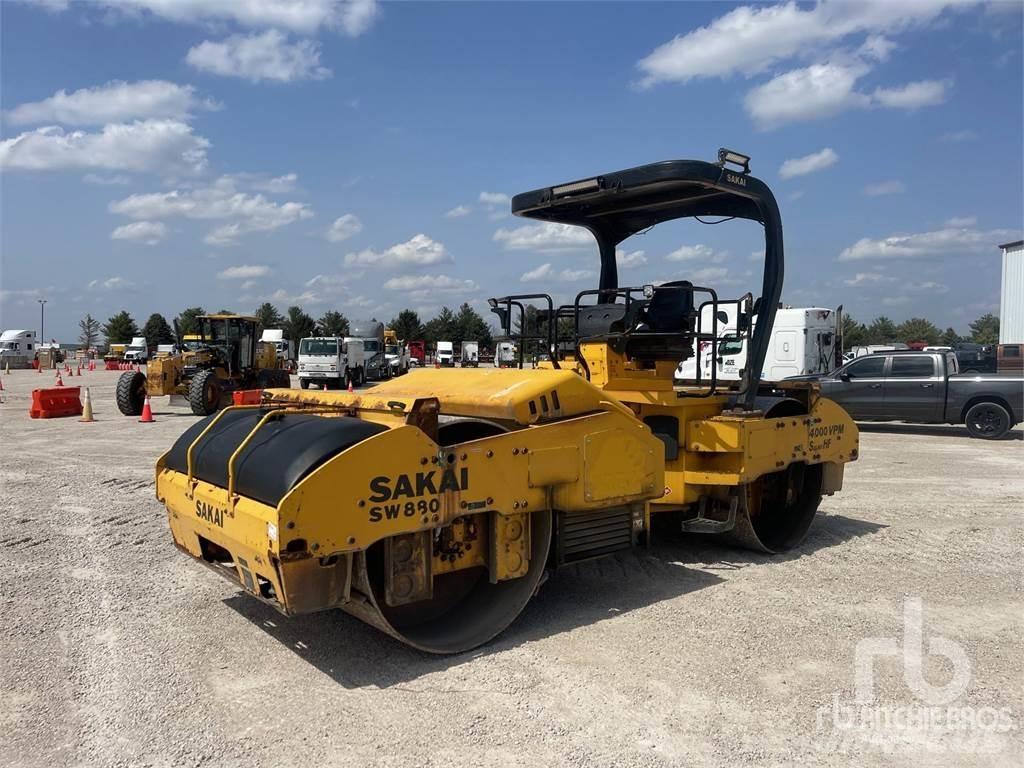 Sakai SW880 Οδοστρωτήρες διπλού κυλίνδρου