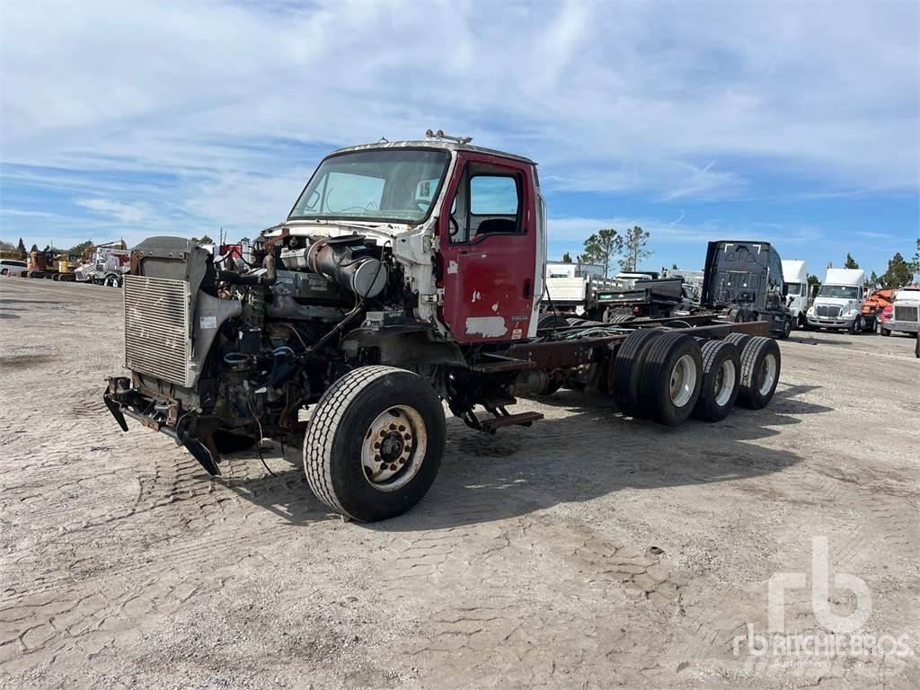 Sterling L9500 Φορτηγά Σασί