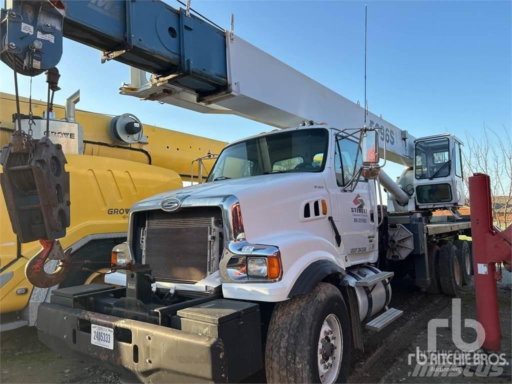 Sterling L9500 Φορτηγά με Γερανό