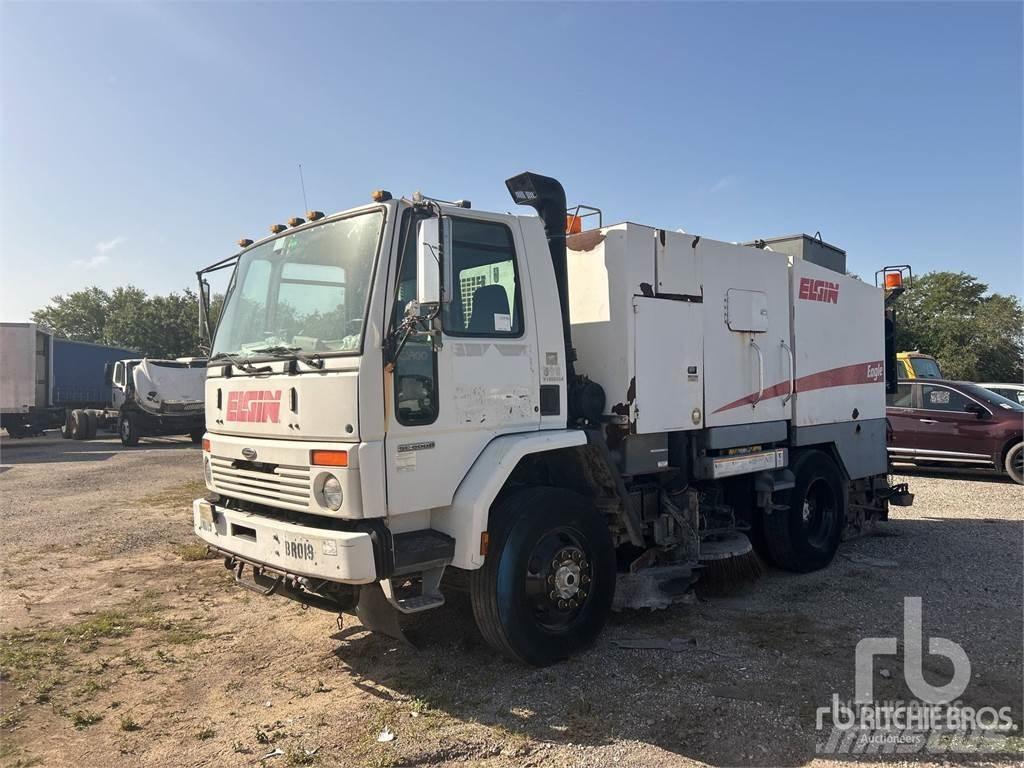 Sterling SC8000 Φορτηγά σκούπες