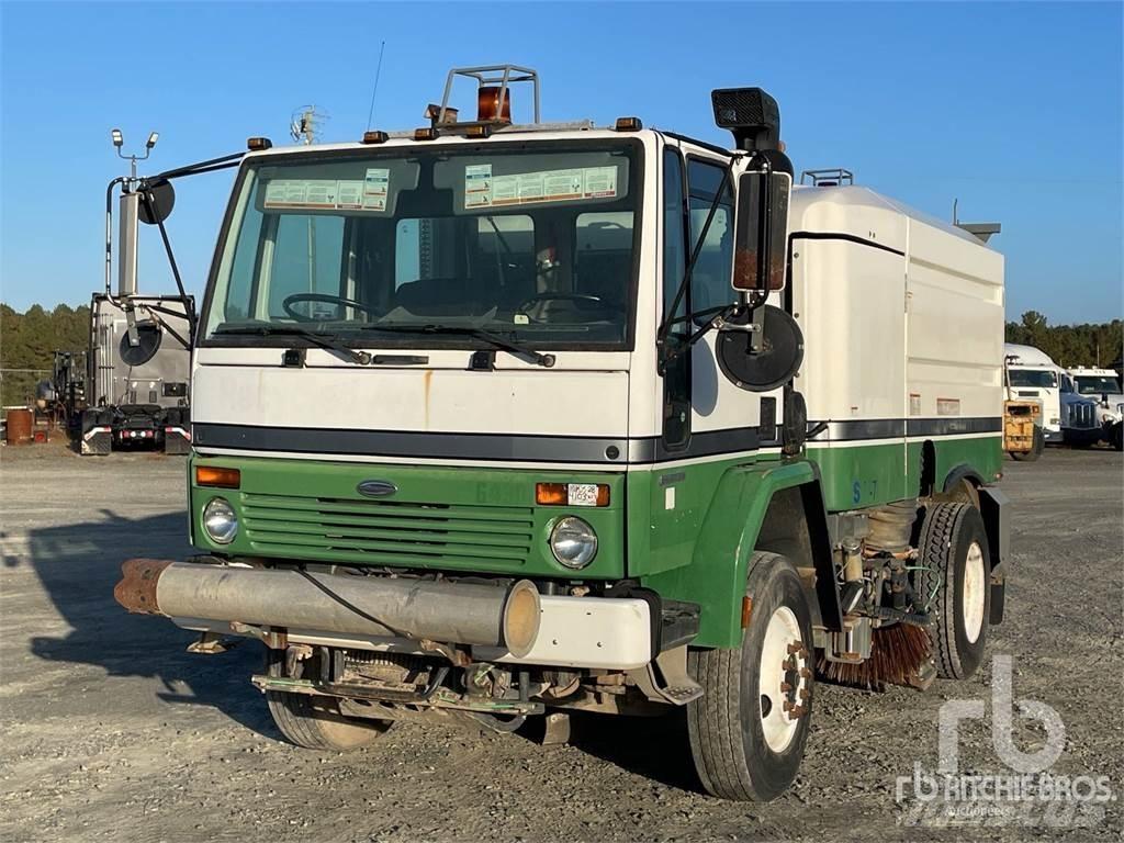 Sterling SC8000 Φορτηγά σκούπες