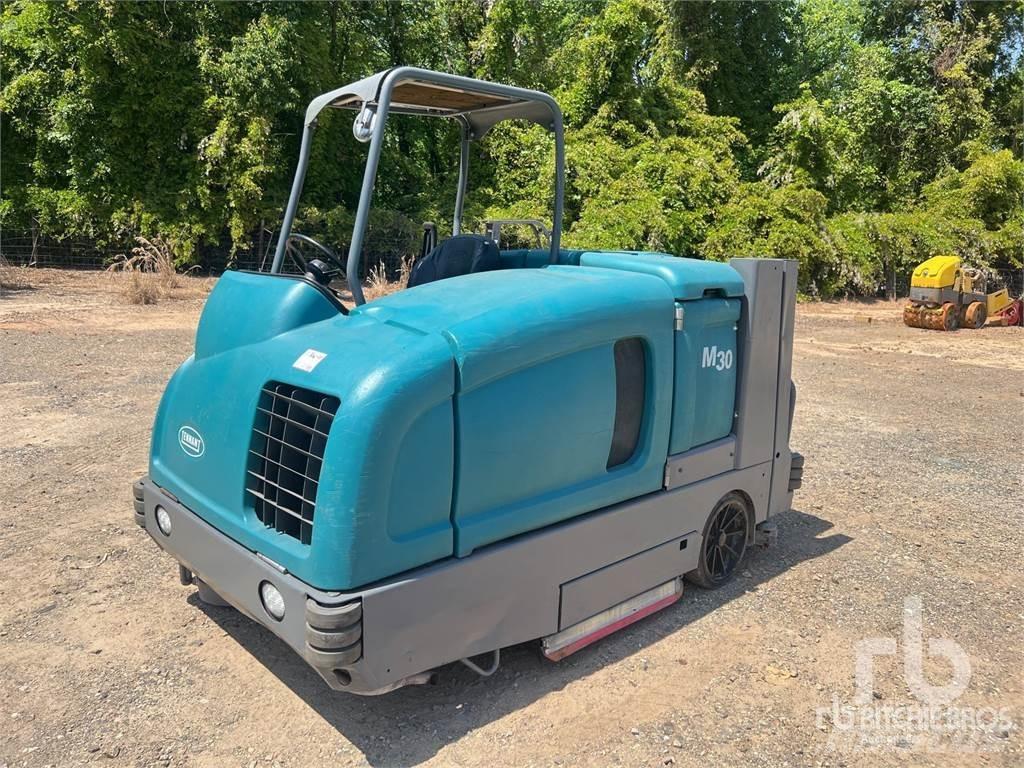 Tennant M30 Σκούπες