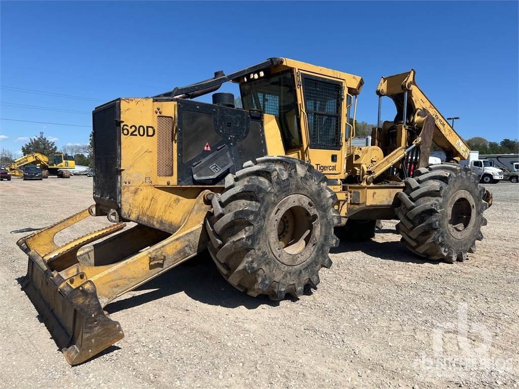 Tigercat 620D Μετατοπιστές