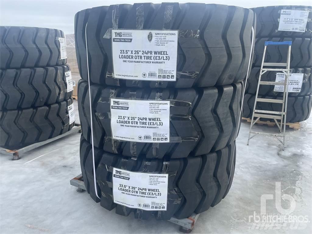 TMG TR235 Ελαστικά και ζάντες