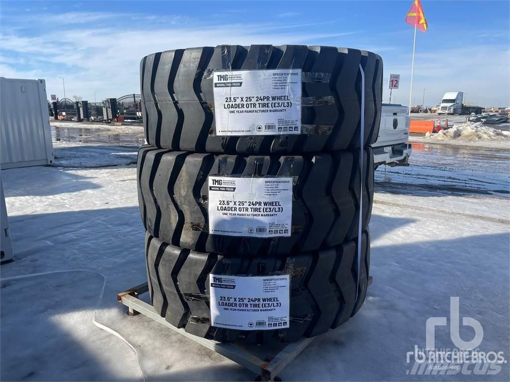 TMG TR235 Ελαστικά και ζάντες