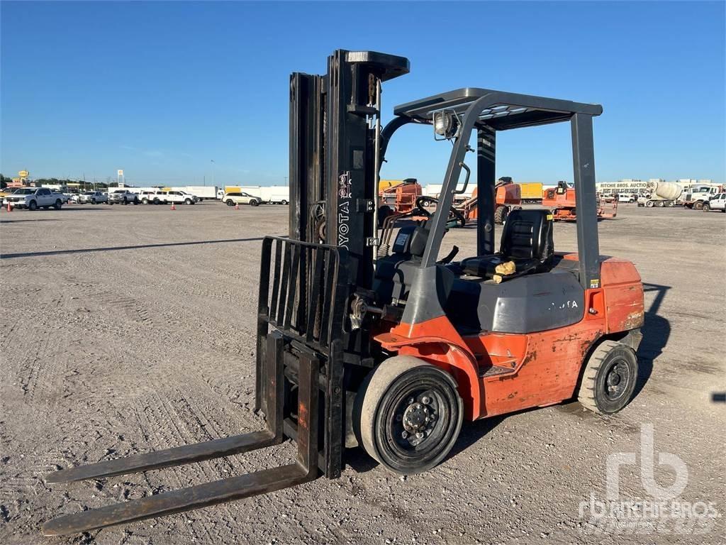 Toyota 7FDU30 Πετρελαιοκίνητα Κλαρκ