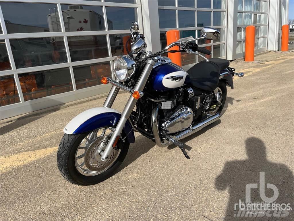 Triumph AMERICA Αυτοκίνητα