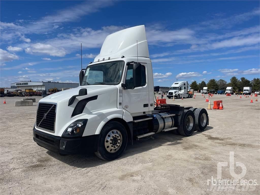 Volvo VNL Τράκτορες