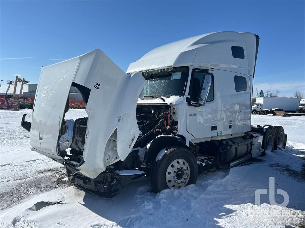 Volvo VNL Τράκτορες