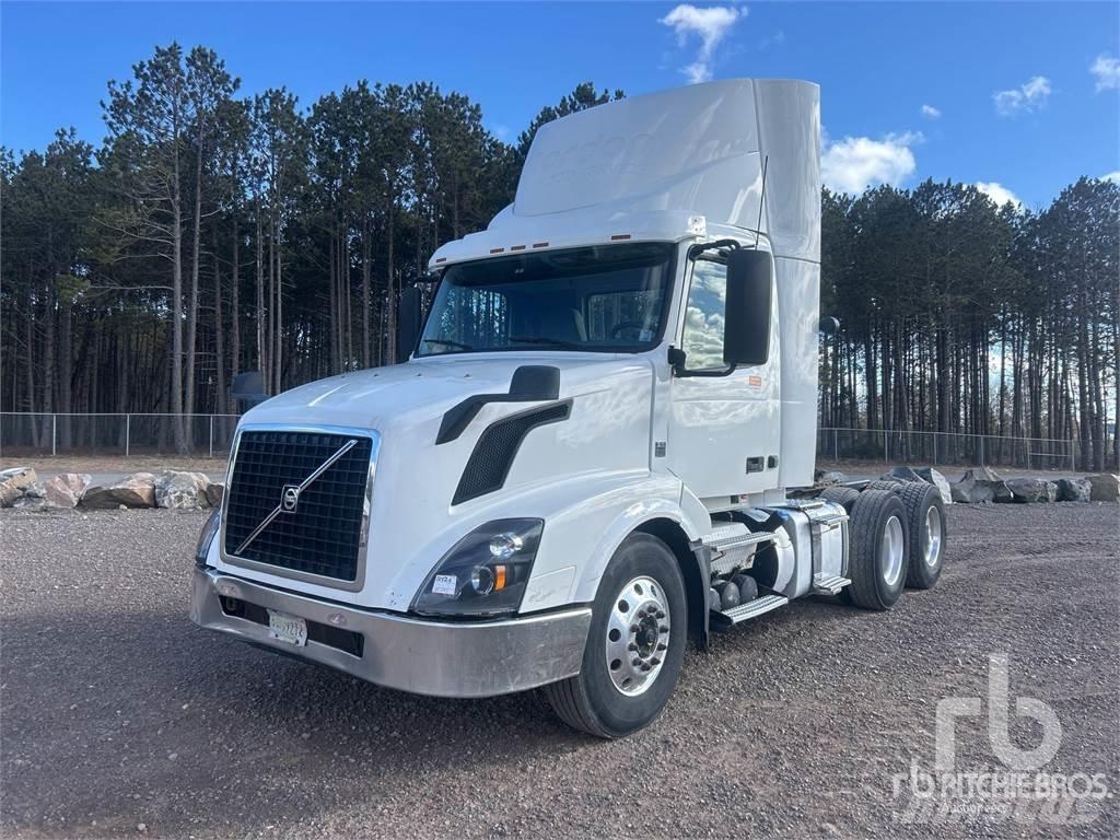 Volvo VNL Τράκτορες