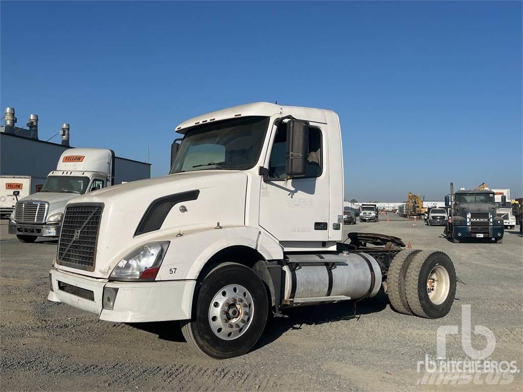 Volvo VNL Τράκτορες