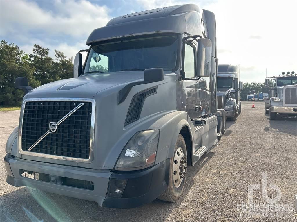 Volvo VNL Τράκτορες