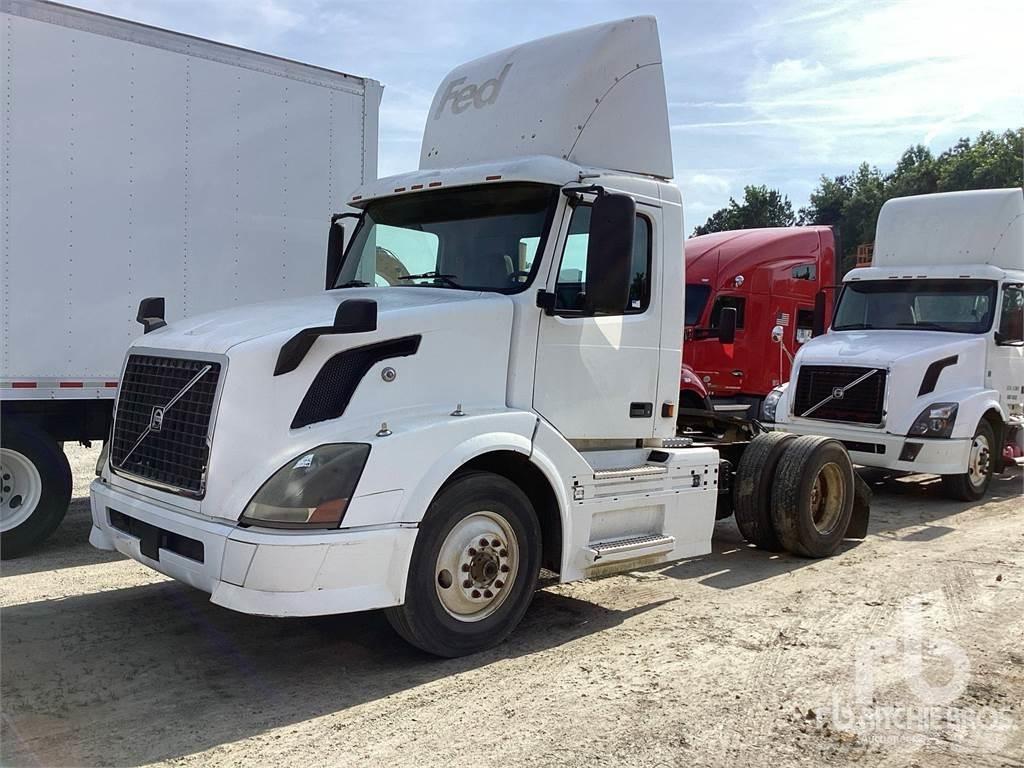 Volvo VNL Τράκτορες