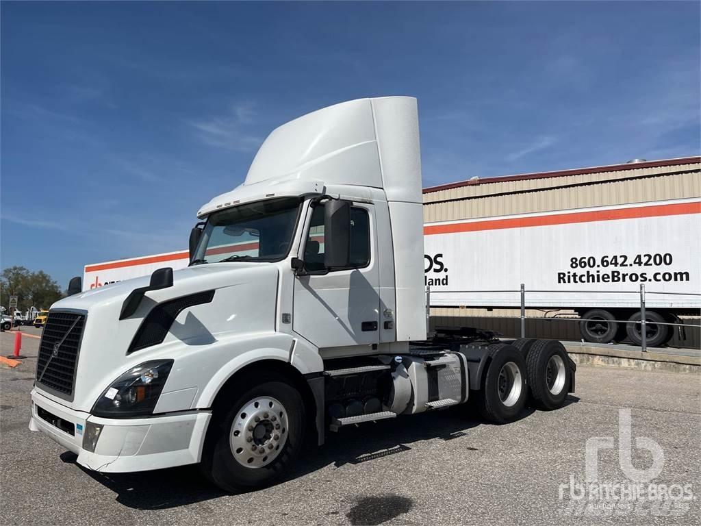 Volvo VNL Τράκτορες