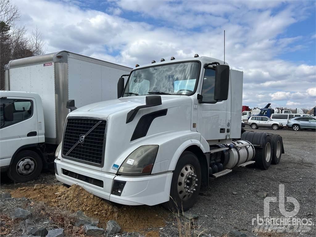 Volvo VNL300 Τράκτορες