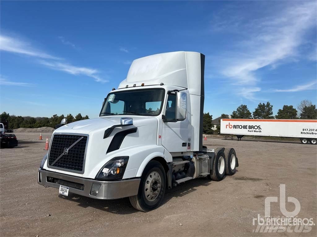 Volvo VNL300 Τράκτορες
