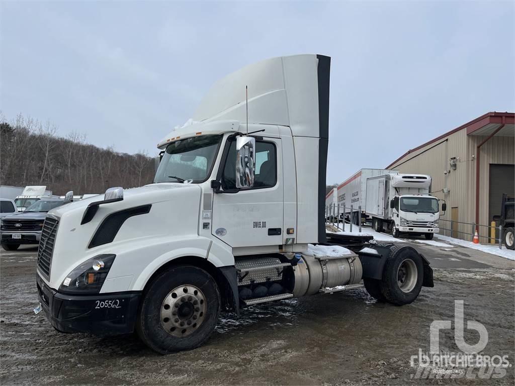 Volvo VNL300 Τράκτορες