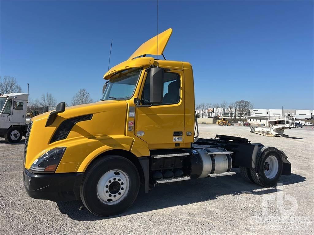 Volvo VNL42300 Τράκτορες