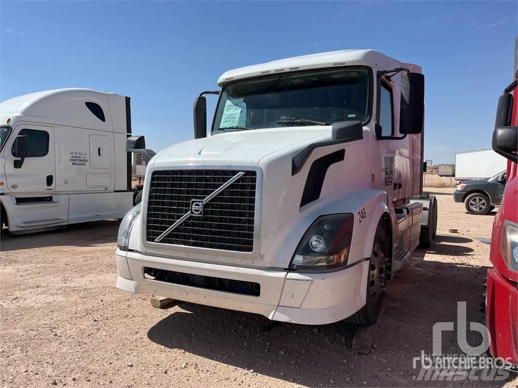 Volvo VNL630 Τράκτορες
