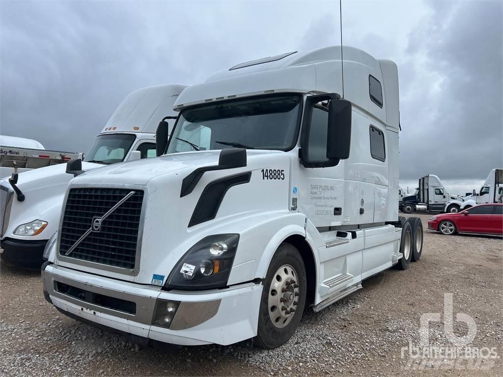 Volvo VNL670 Τράκτορες