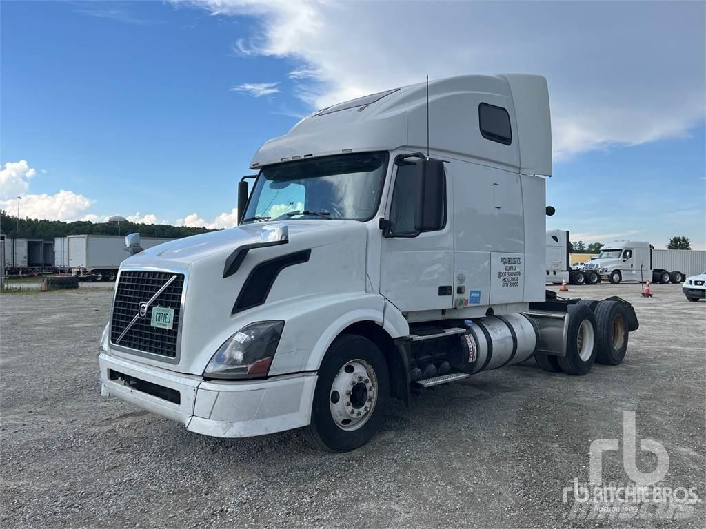 Volvo VNL670 Τράκτορες
