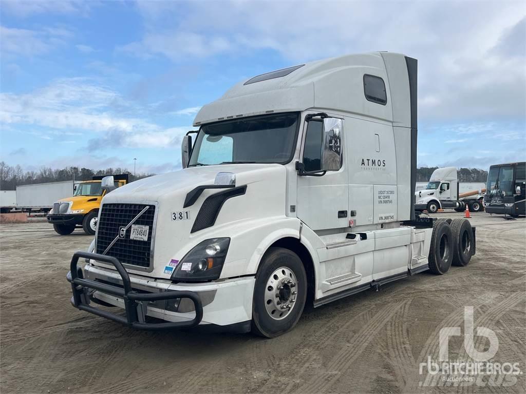 Volvo VNL670 Τράκτορες
