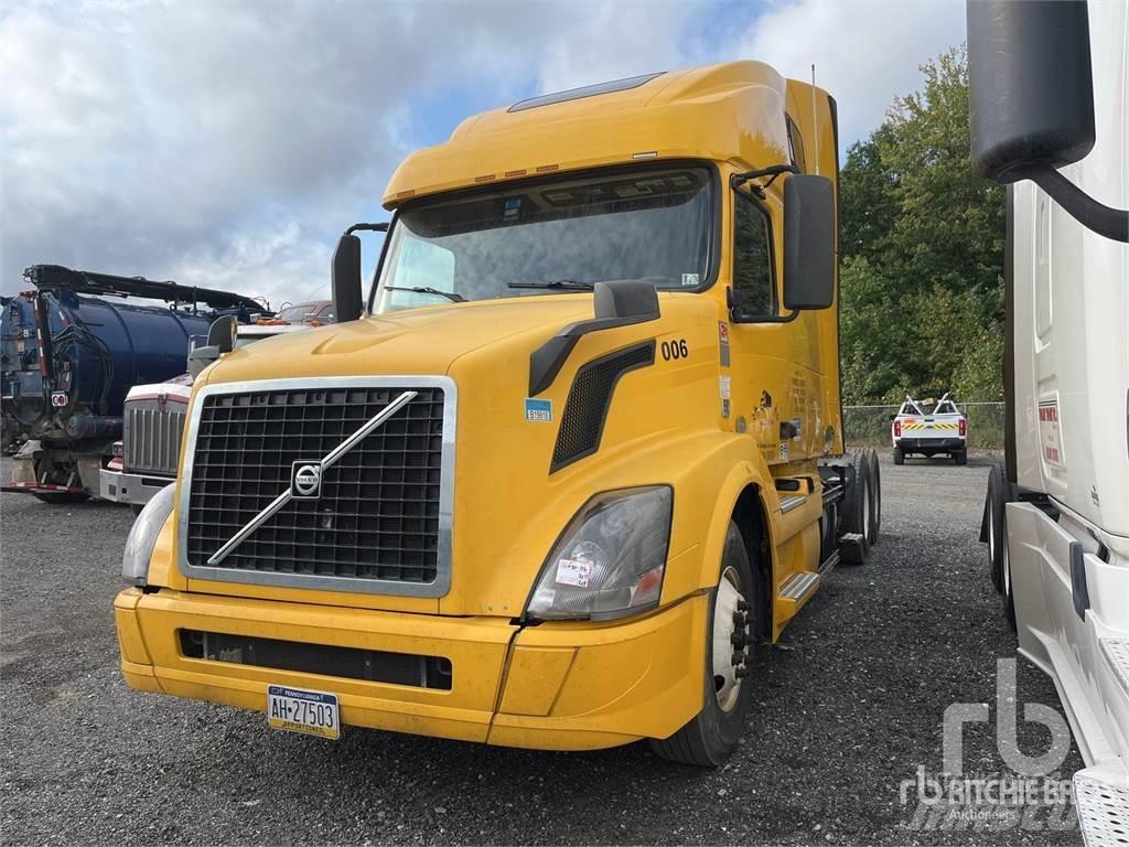 Volvo VNL670 Τράκτορες