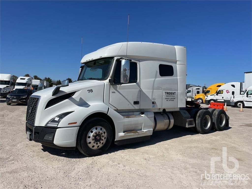 Volvo VNL740 Τράκτορες
