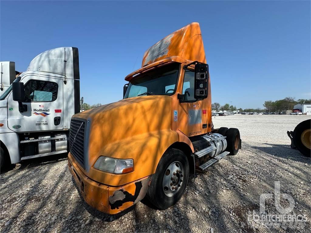 Volvo VNM Τράκτορες