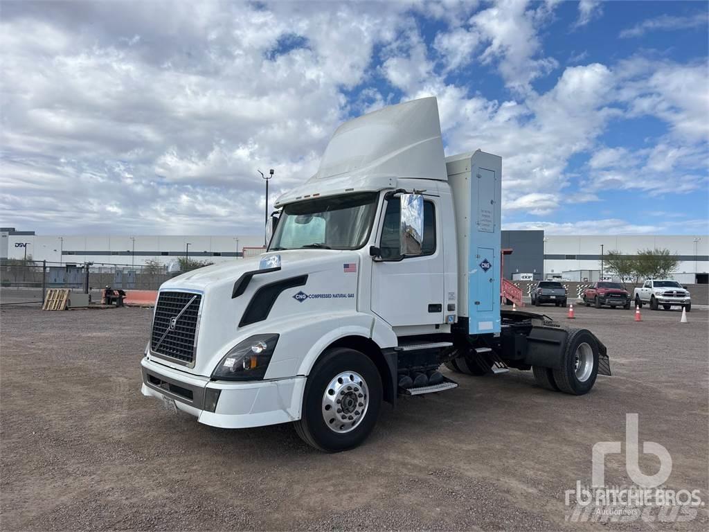Volvo VNM Τράκτορες