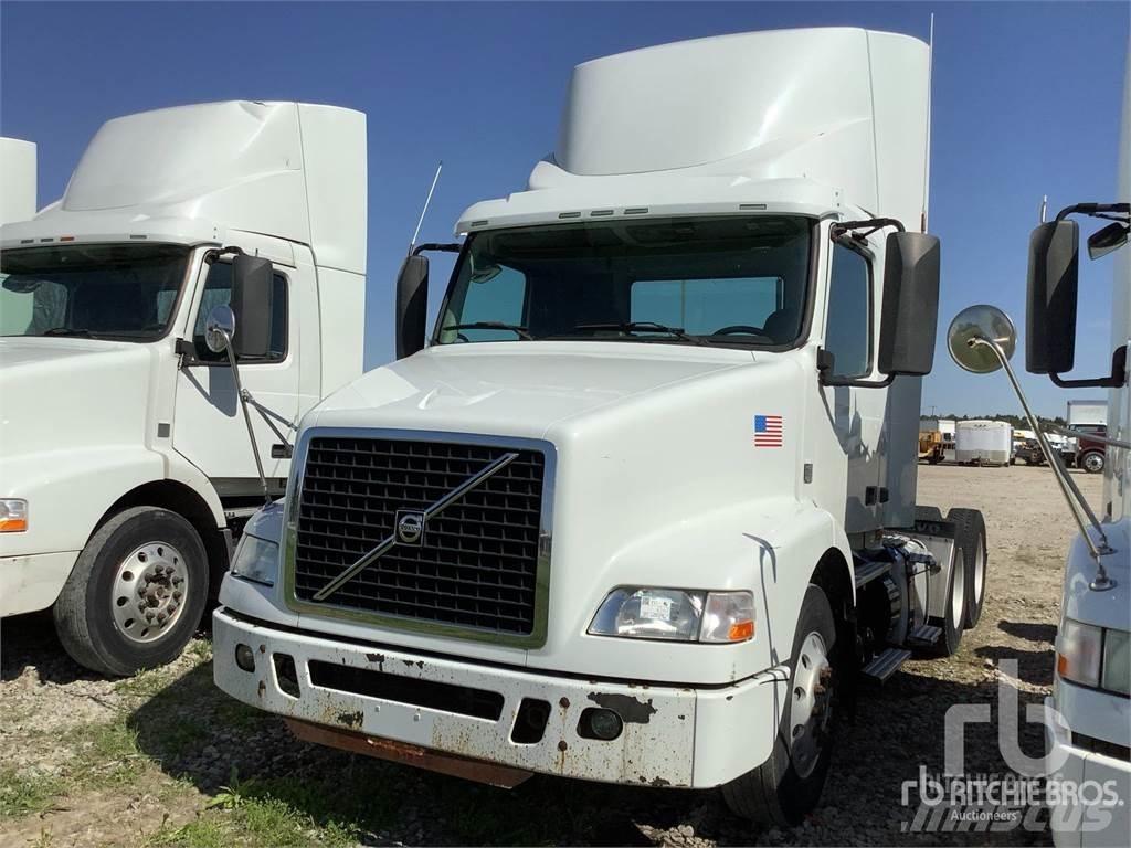 Volvo VNM Τράκτορες