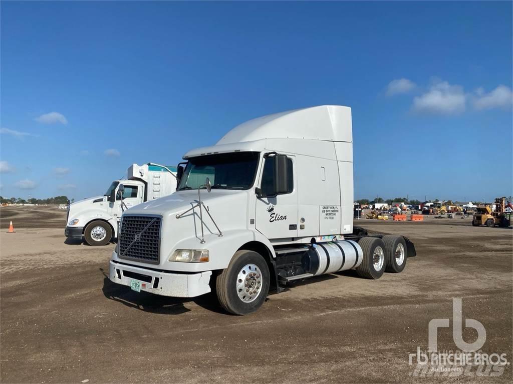 Volvo VNM630 Τράκτορες