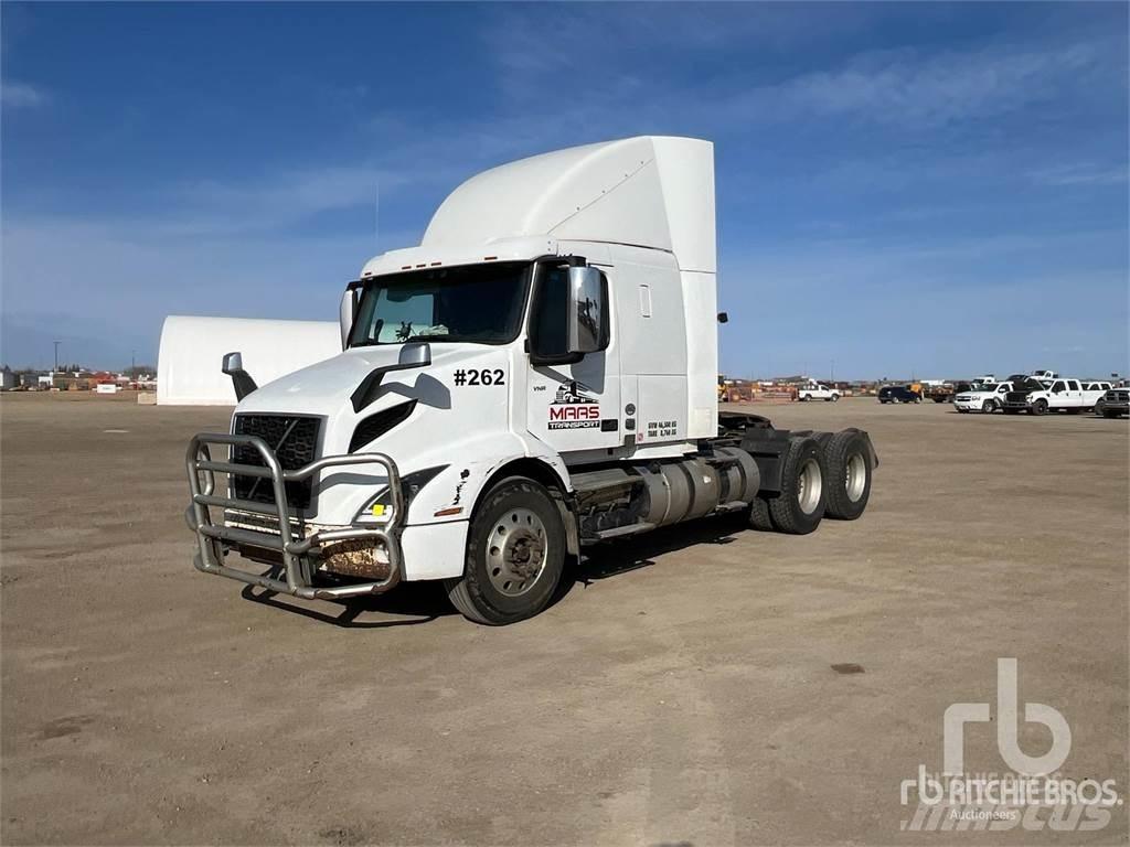 Volvo VNR Τράκτορες
