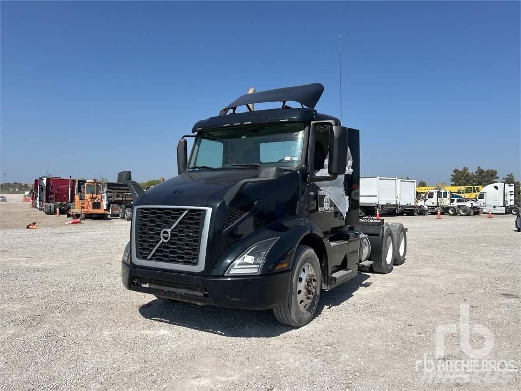 Volvo VNR Τράκτορες