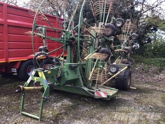 Krone 1400+ Τσουγκράνες και χορτοξηραντικές μηχανές