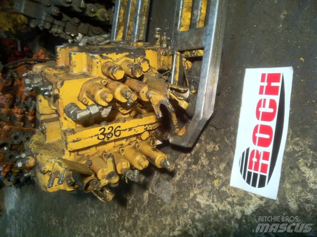 Komatsu 9Y14N - 9 SEKCYJNY Υδραυλικά